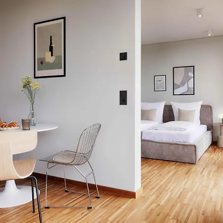 Homiestay Architekten Im Gruenen Mit Blick Auf Wuerzburger Innenstadt Wurzburgo